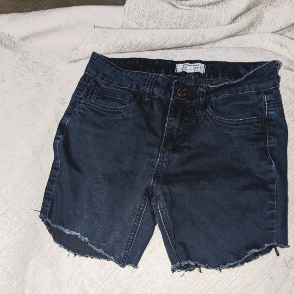 Cutoff jean shorts